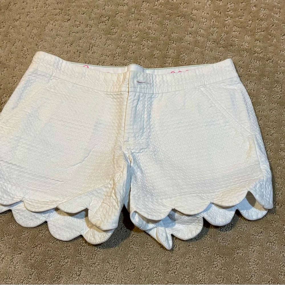 Lily Pulitzer 000 White Scalloped Shorts